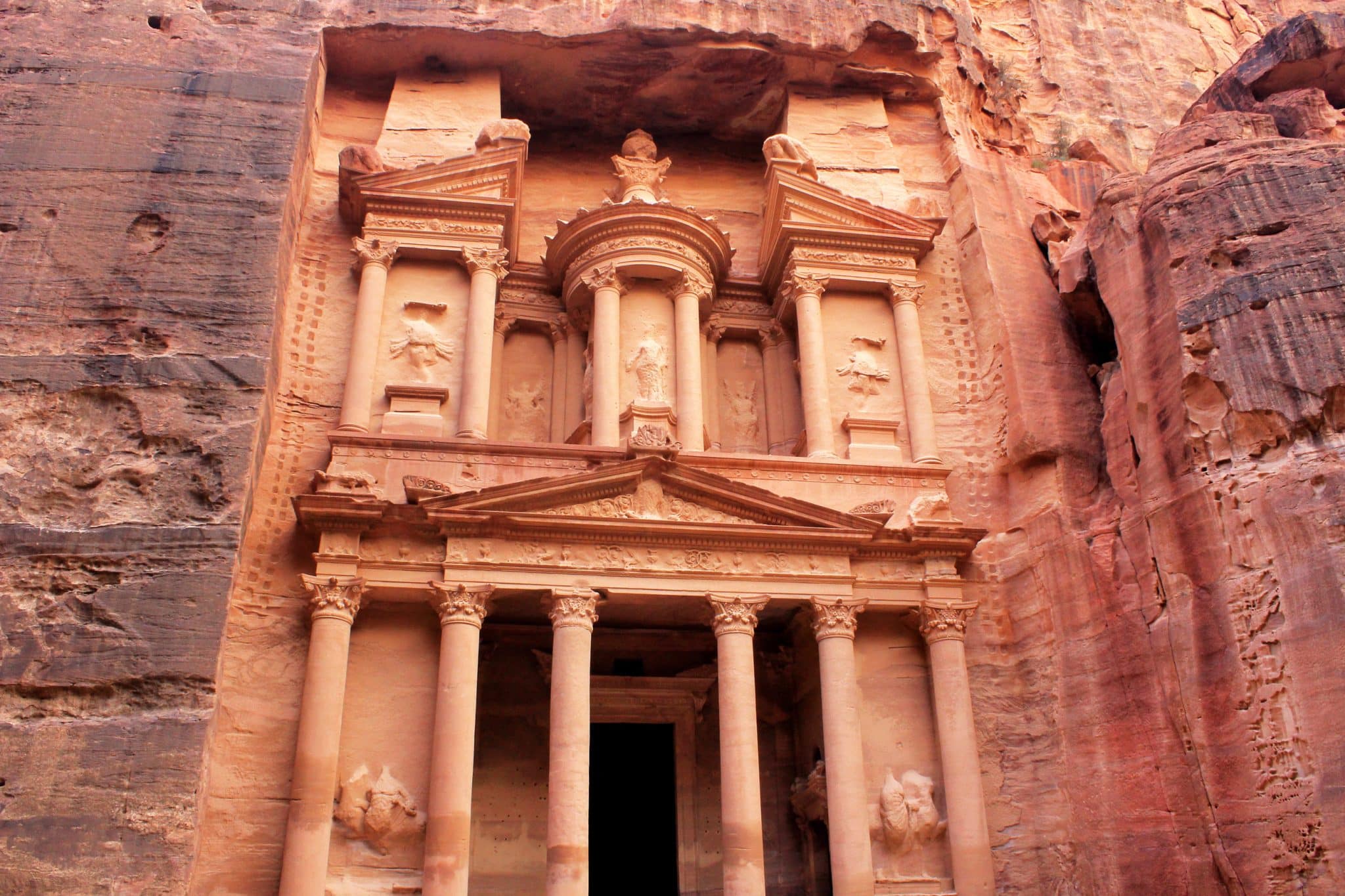 Petra-Day-Trip-Lost-City Treadury Facade