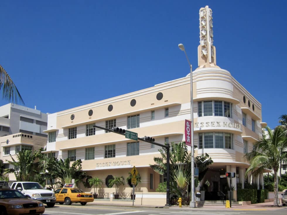 Art Deco District, Miami: Where to Go & 10 Must-See Spots