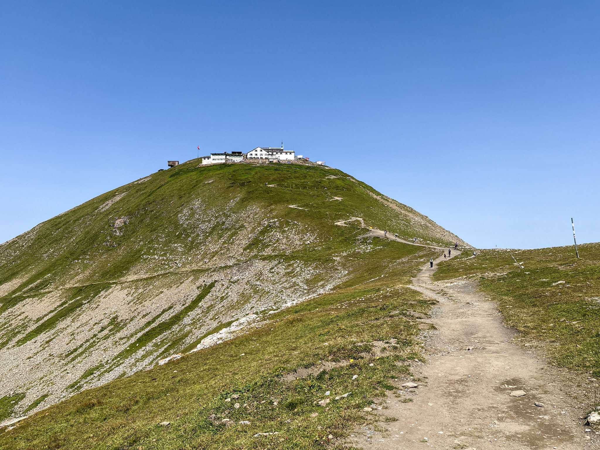 Faulhorn mountain hut hike
