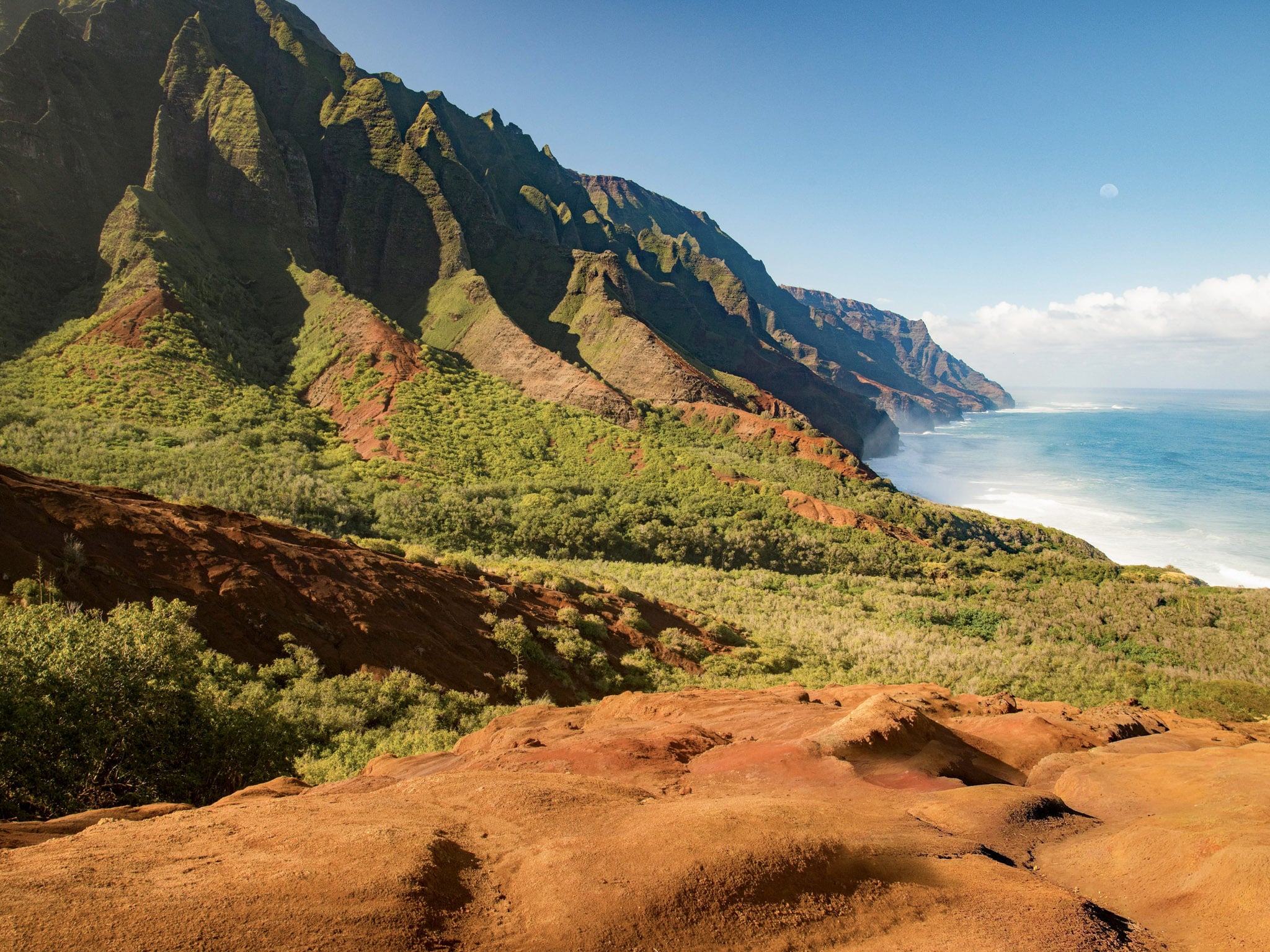 best hikes in the world most beautiful trails kalalau