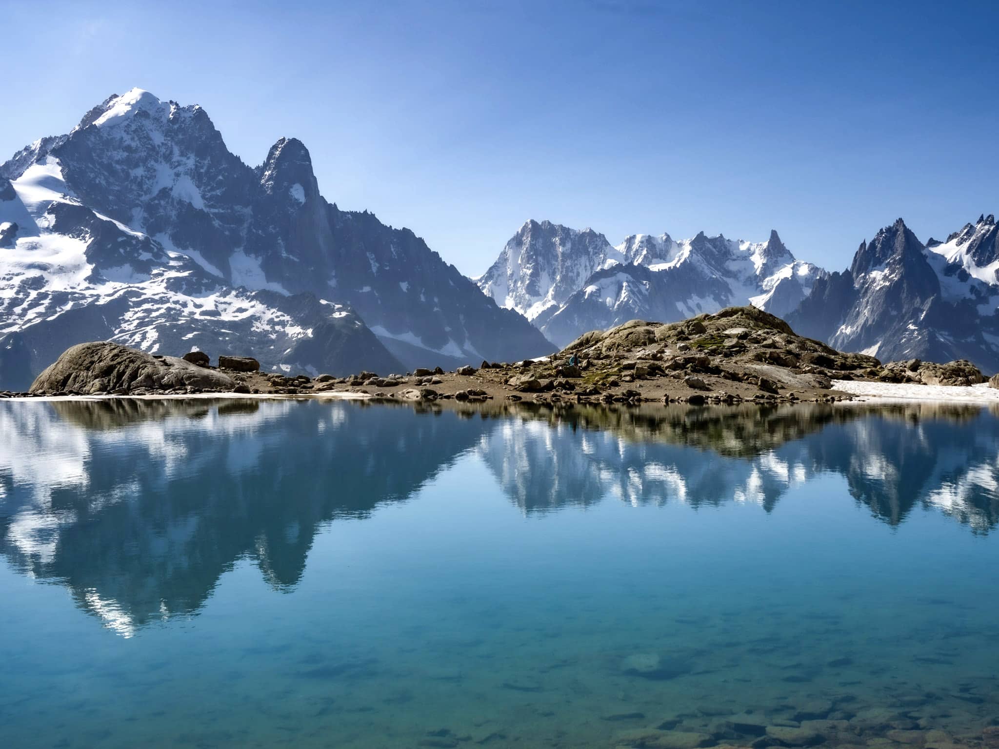 best hikes in the world most beautiful trails mont blanc
