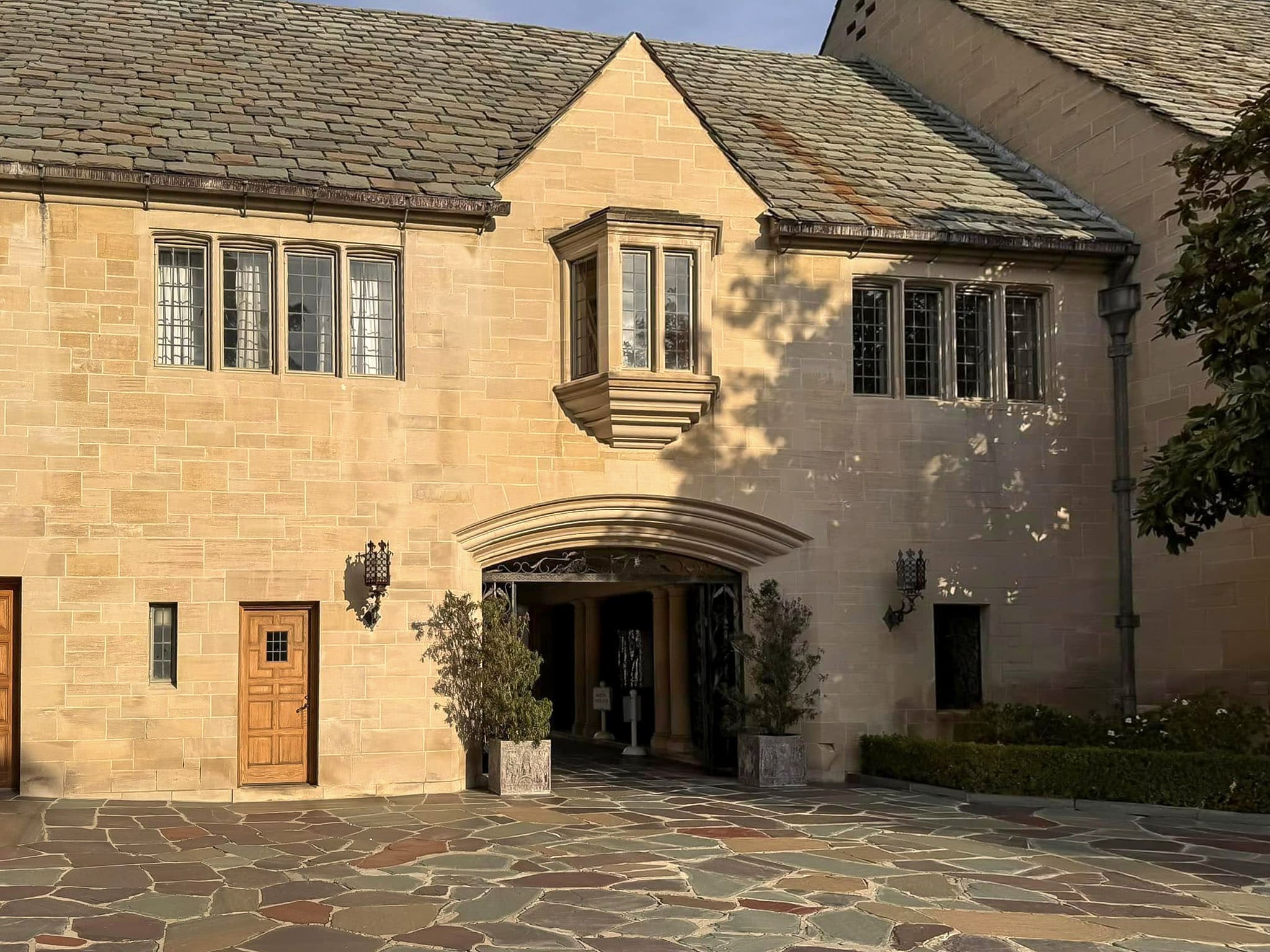 where was gilmore girls filmed location set chilton