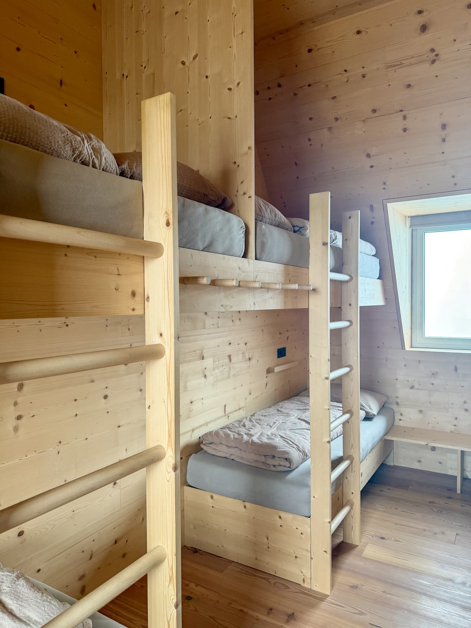 Santner hut Dolomites2 Santner hut shared room beds
