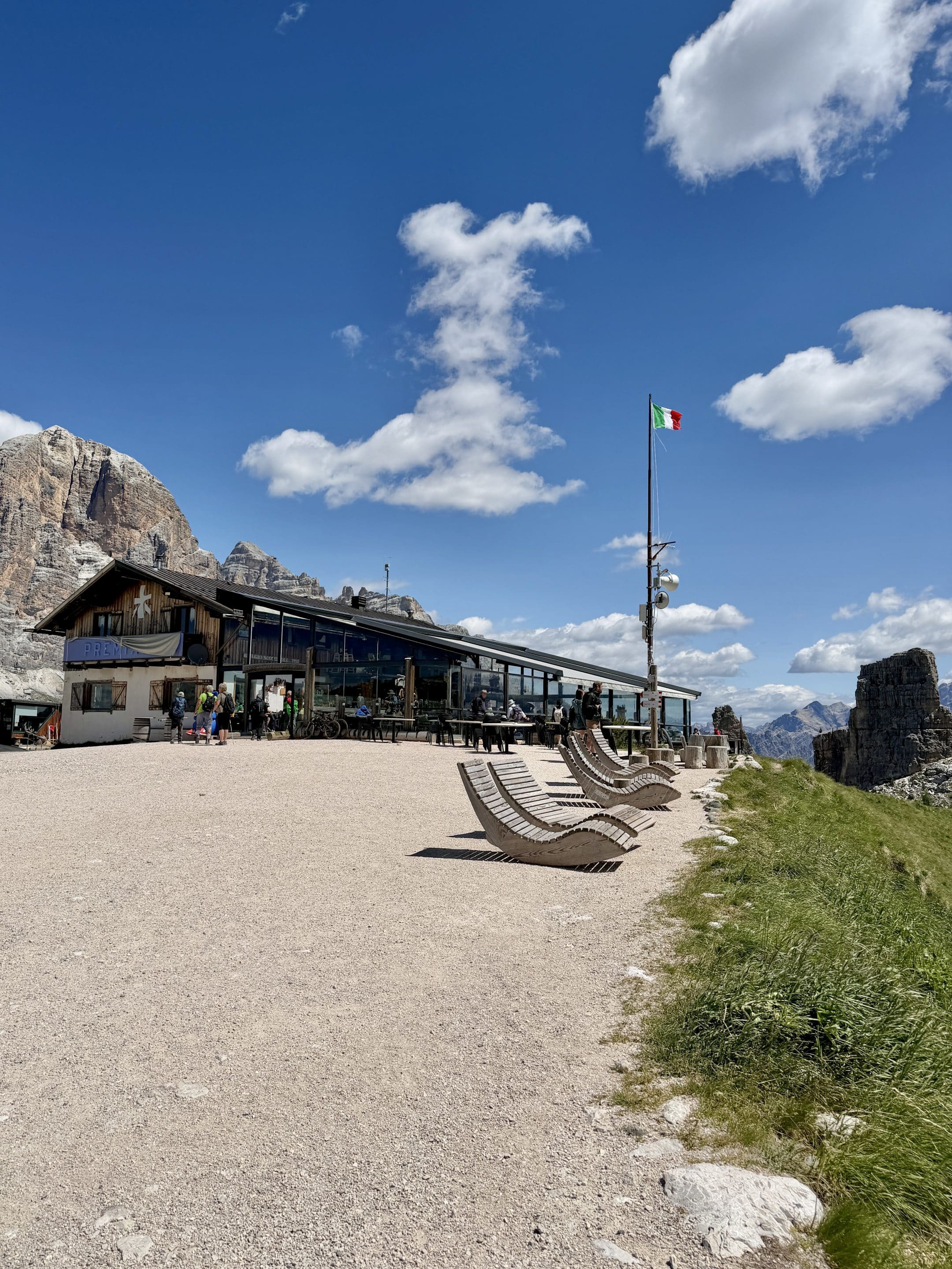 Scoiattoli Hut Cinque Torri Loop Scoiattoli Hut Cinque Torri Loop