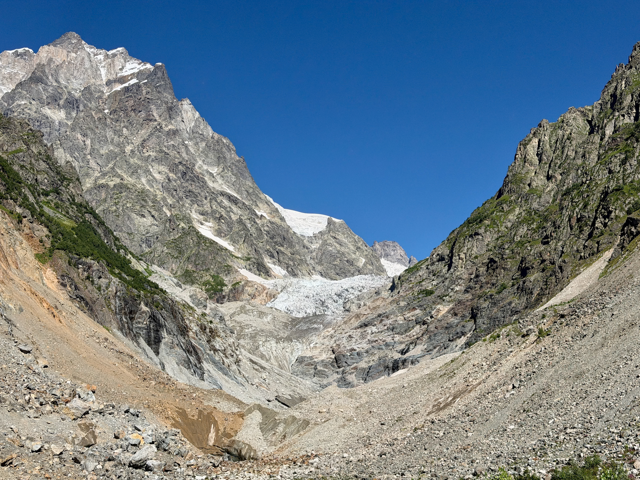 Chalaadi Glacier Hike Guide