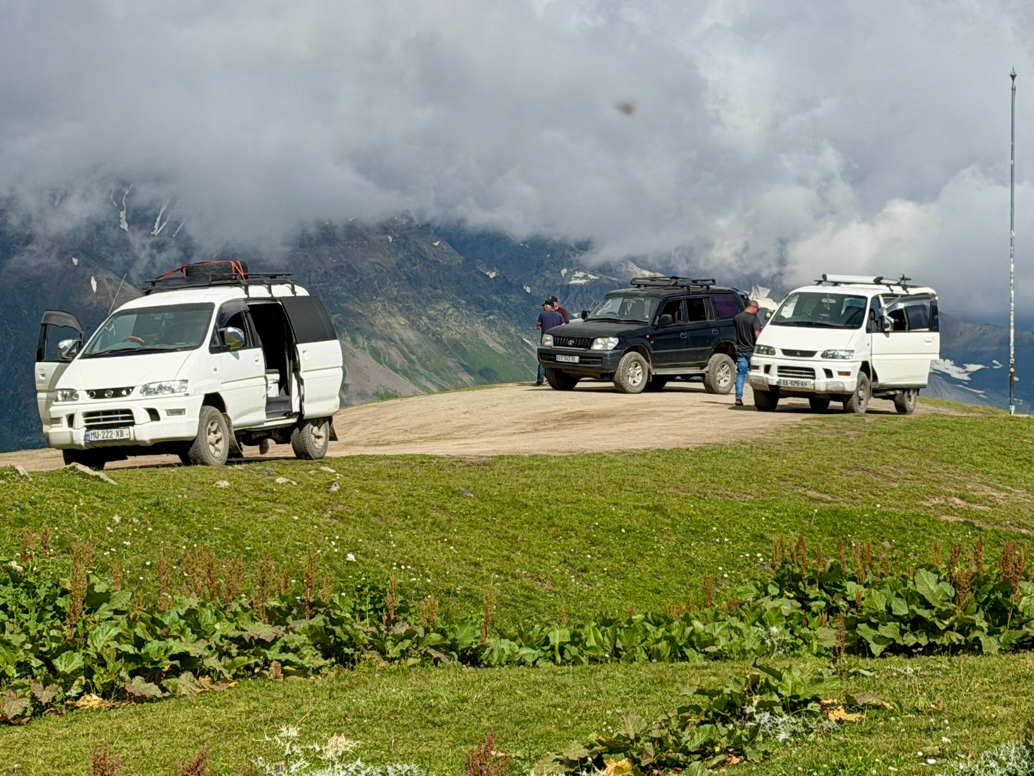 4x4 Cars at Koruldi Lakes 4x4 Cars at Koruldi Lakes