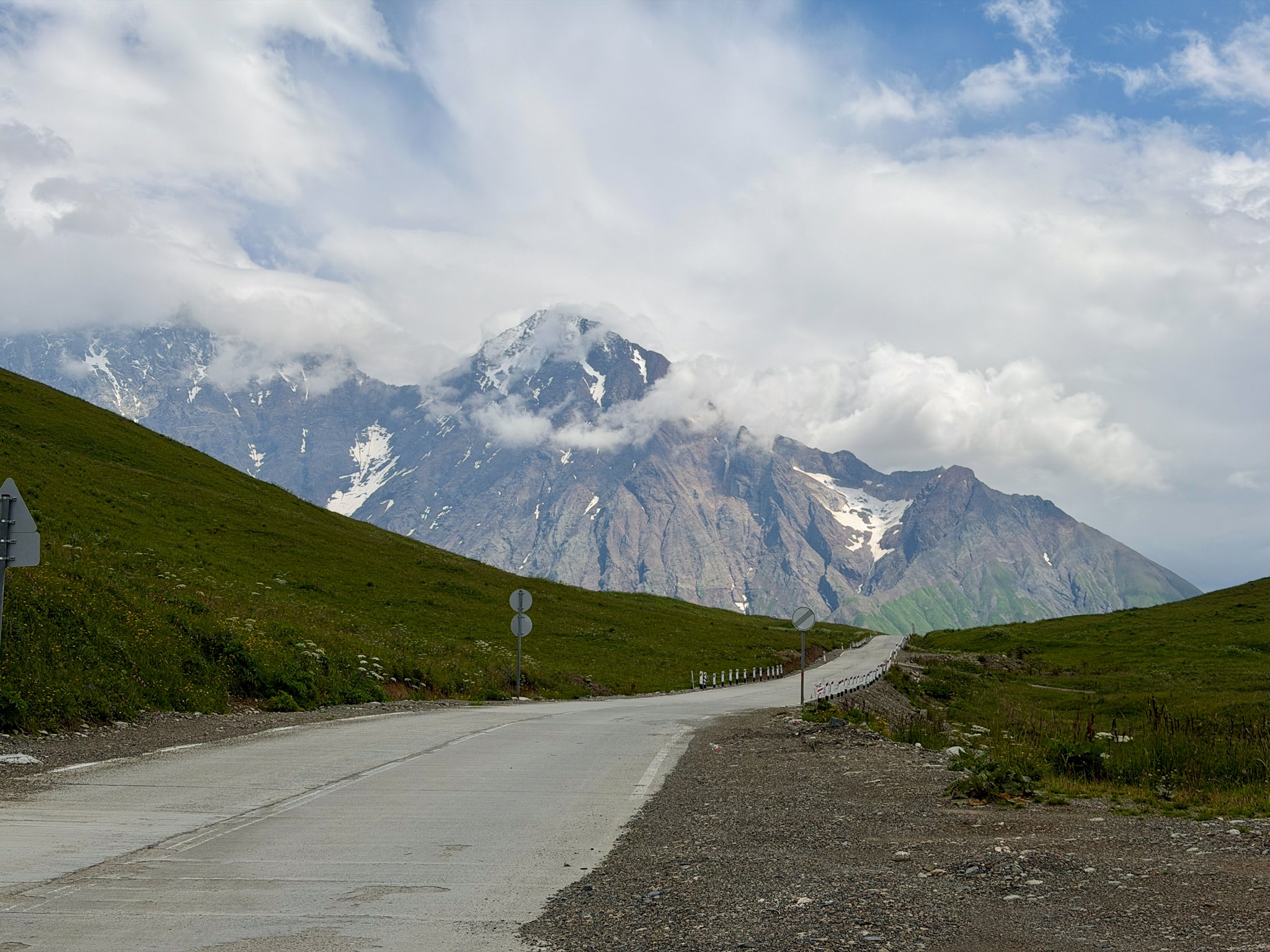 Zagari Pass road to Mestia how to get